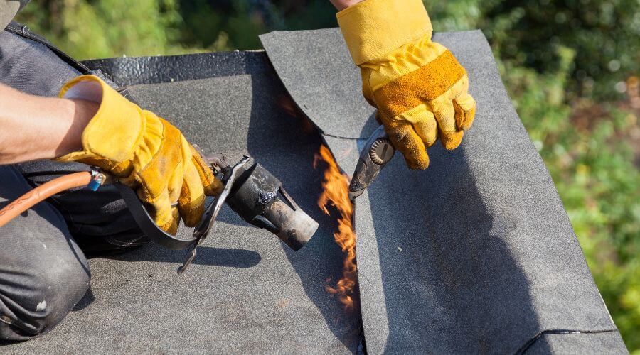 Expert Emergency Roof Repairs services in Centerville, AR